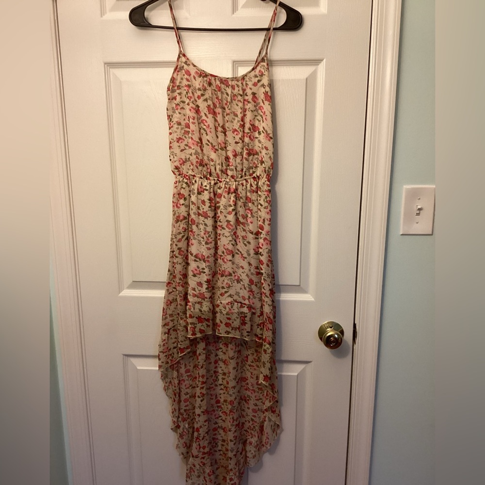 Creamy/ yellowish floral summer dress